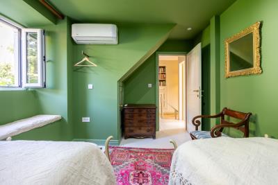 14167-Stone-house-in-Kamenari---47-