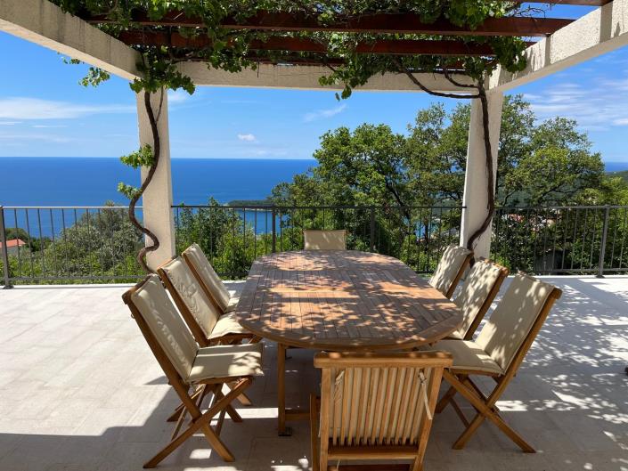 Image No.5-Villa de 4 chambres à vendre à Budva