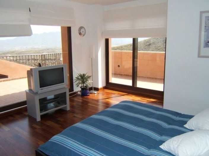 Image No.9-4 Bed Villa for sale