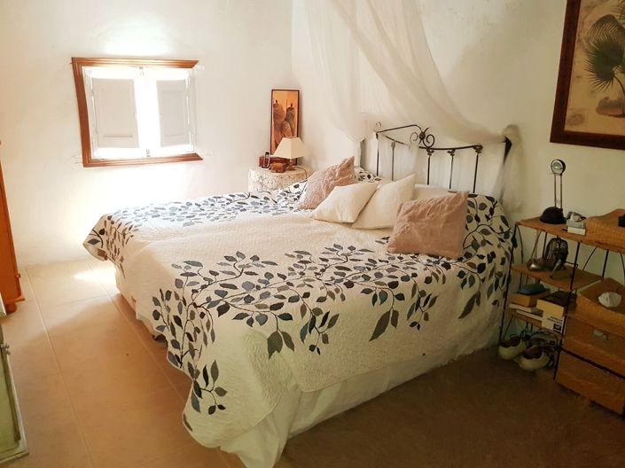 Image No.16-4 Bed Village House for sale