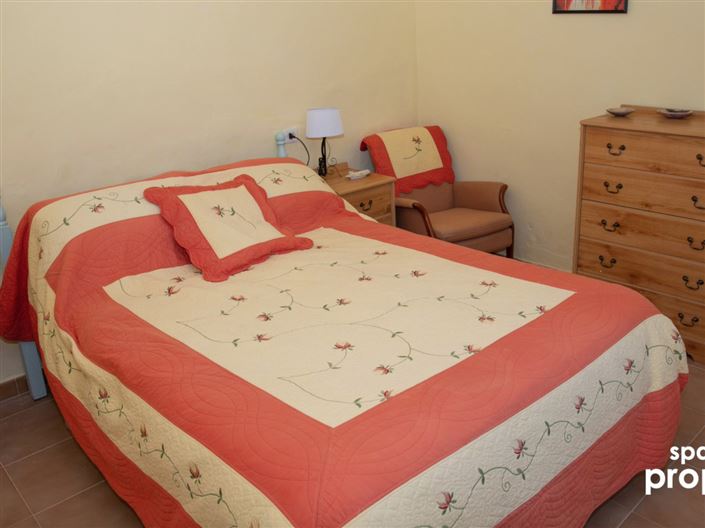 Image No.13-6 Bed Property for sale