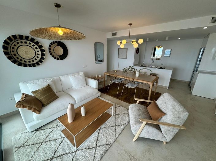 Image No.8-3 Bed Apartment for sale