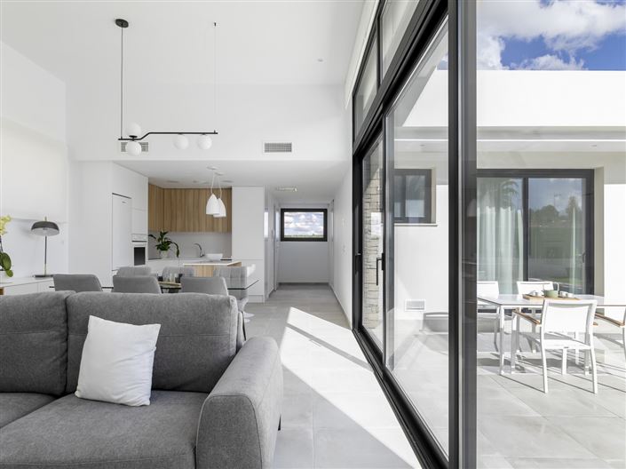 Image No.18-3 Bed Villa for sale