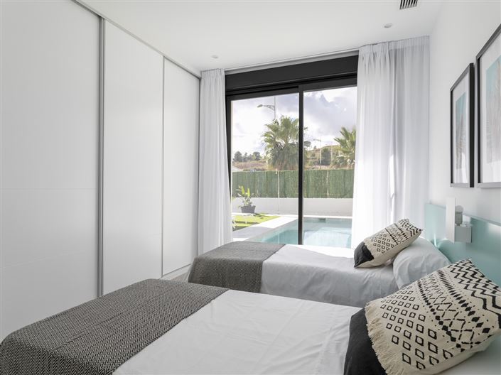 Image No.21-3 Bed Villa for sale