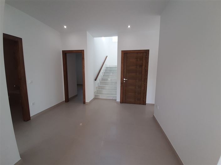 Image No.10-4 Bed Villa for sale