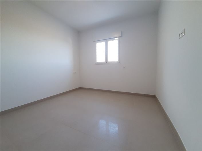 Image No.12-4 Bed Villa for sale