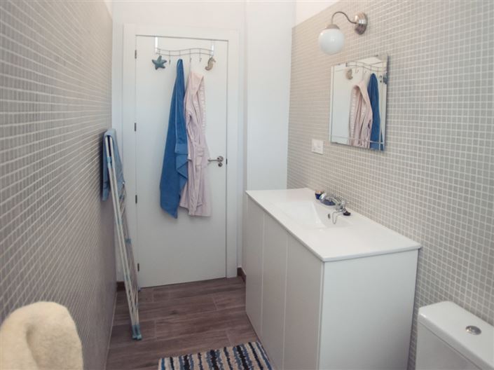 Image No.18-6 Bed Commercial for sale