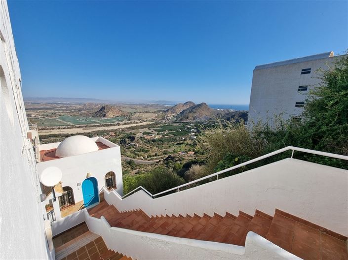 Image No.6-3 Bed Apartment for sale