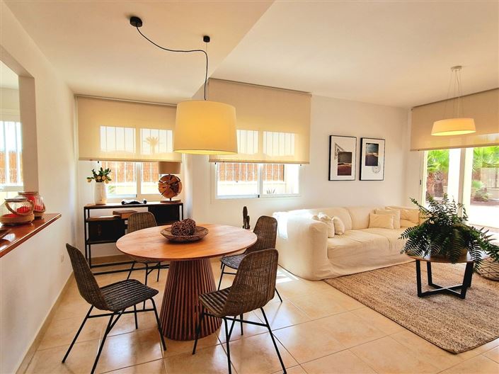 Image No.3-4 Bed Villa for sale