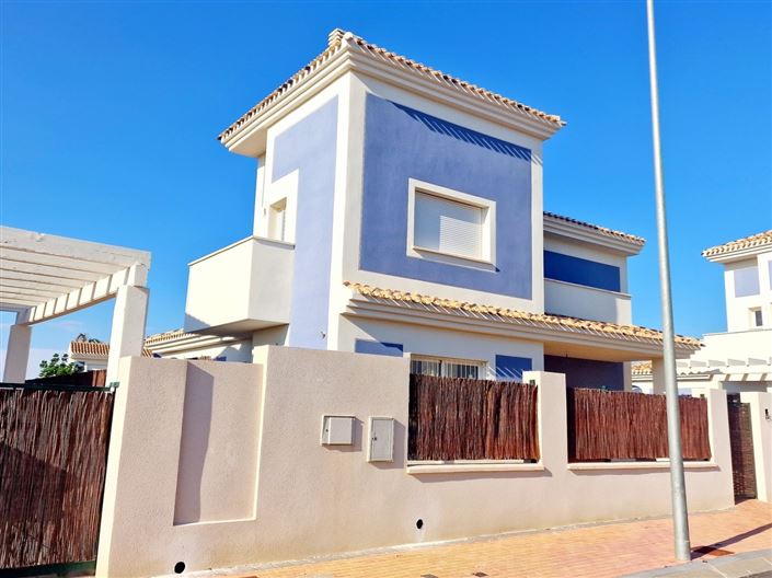 Image No.15-3 Bed Villa for sale