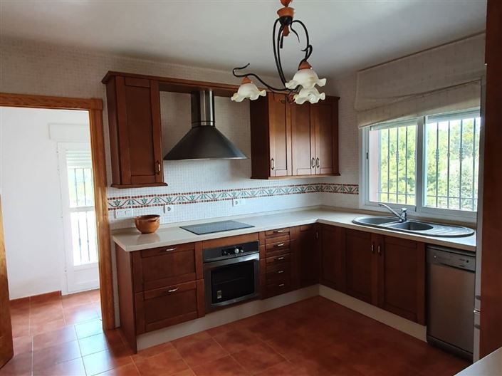 Image No.4-4 Bed Villa for sale