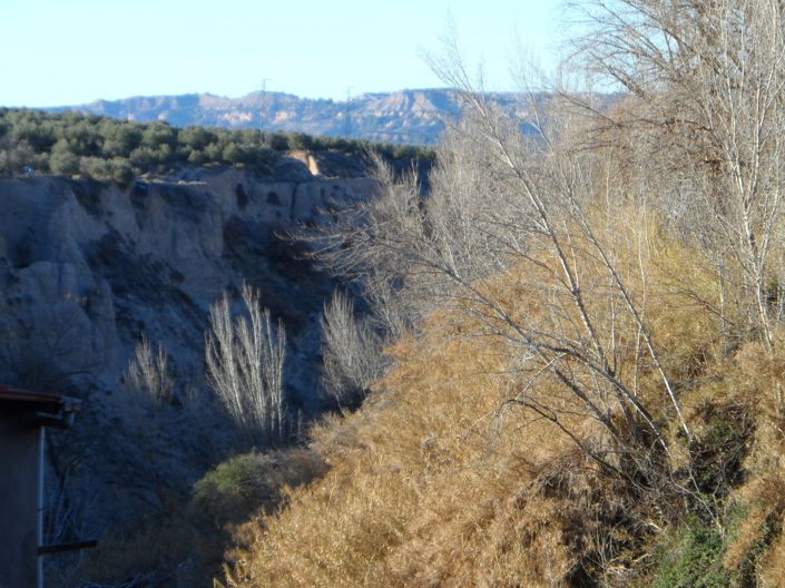 Image No.20-9 Bed Property for sale