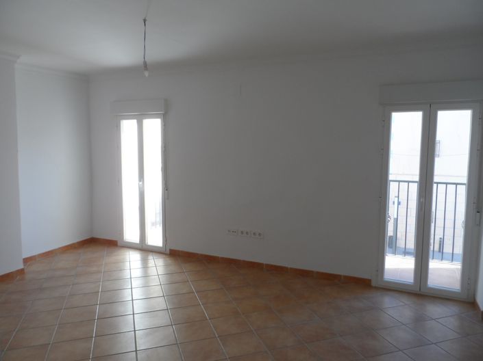 Image No.9-9 Bed Property for sale