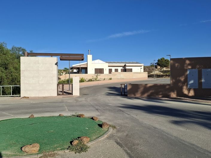 Image No.21-3 Bed Property for sale