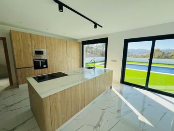 21668-villa-for-sale-in-puerto-lumbreras-7578