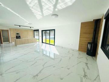 21668-villa-for-sale-in-puerto-lumbreras-7578