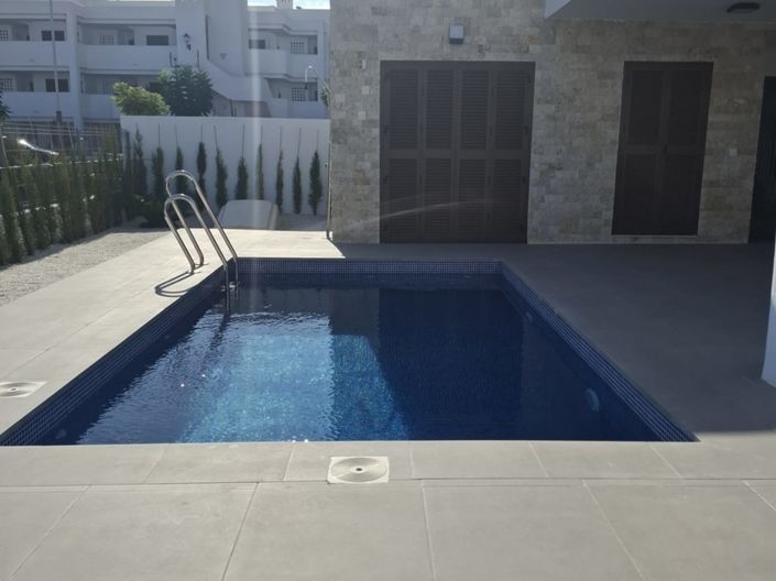 Image No.4-2 Bed Villa for sale