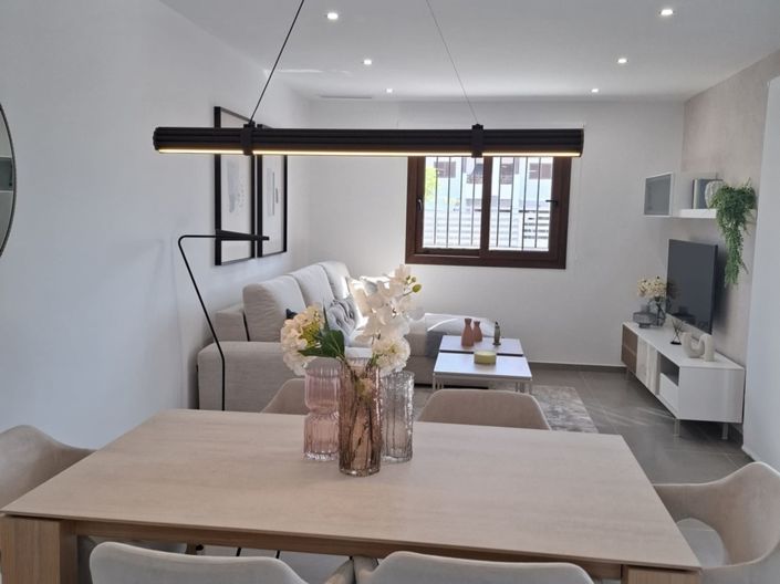 Image No.5-2 Bed Villa for sale