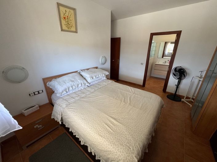 Image No.19-4 Bed Villa for sale