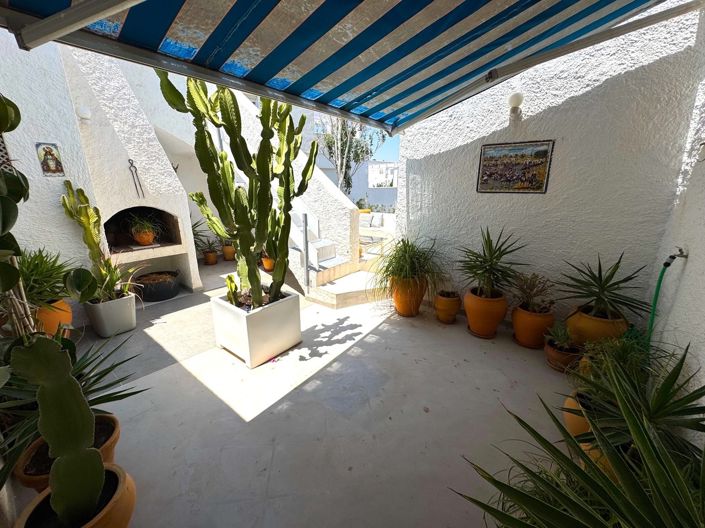 Image No.18-2 Bed Villa for sale