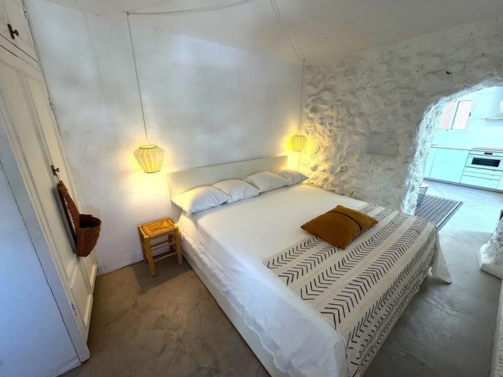 Image No.24-2 Bed Villa for sale