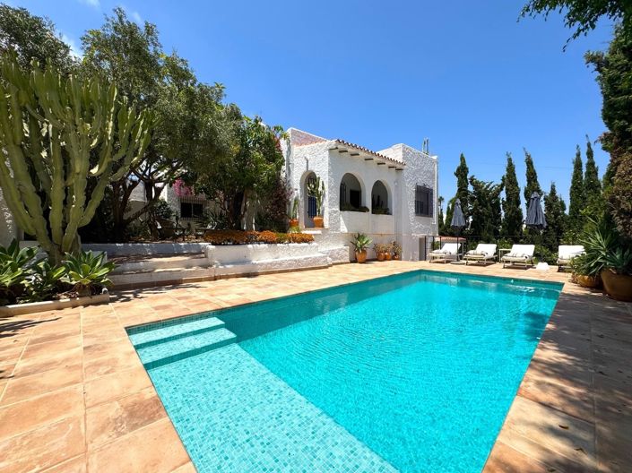 Image No.31-2 Bed Villa for sale