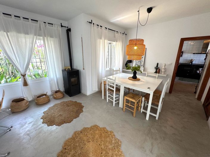 Image No.5-2 Bed Villa for sale