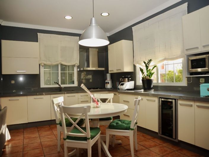 Image No.4-5 Bed Villa for sale