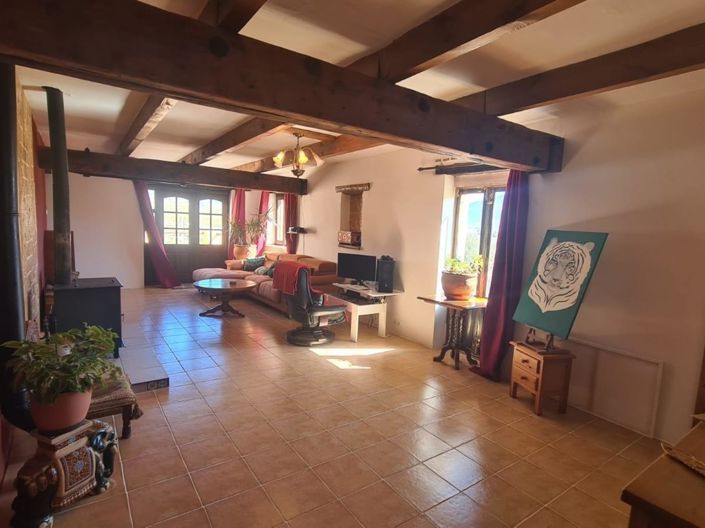 Image No.23-7 Bed Property for sale