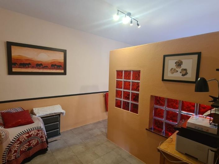 Image No.5-7 Bed Property for sale