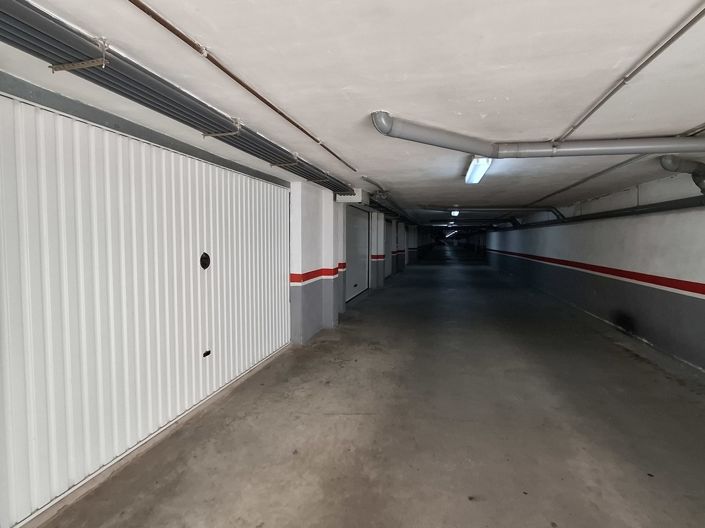 Image No.30-4 Bed Villa for sale