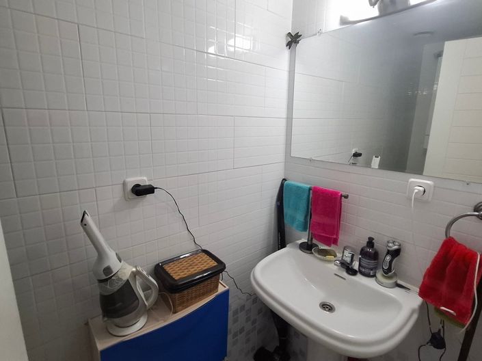 Image No.11-2 Bed Property for sale