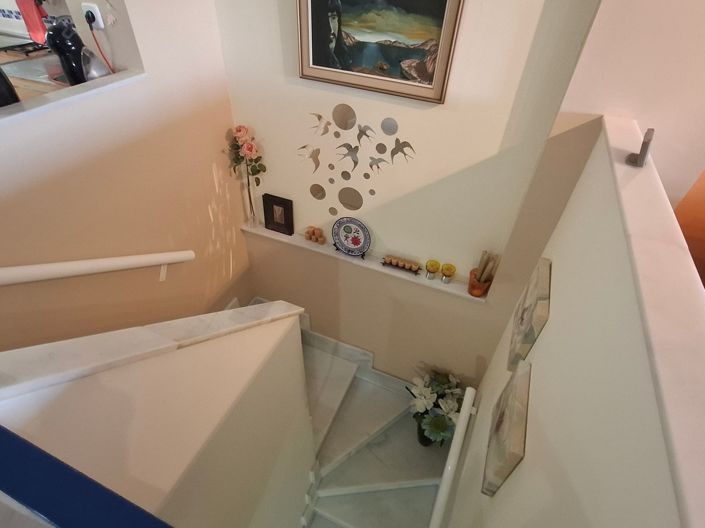 Image No.14-2 Bed Property for sale