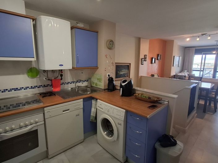 Image No.8-2 Bed Property for sale