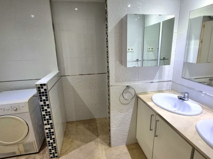 Image No.18-2 Bed Apartment for sale