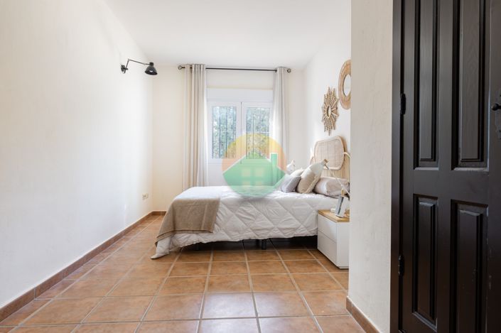 Image No.7-3 Bed Villa for sale