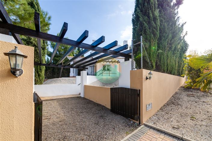 Image No.11-2 Bed Semi-Detached for sale