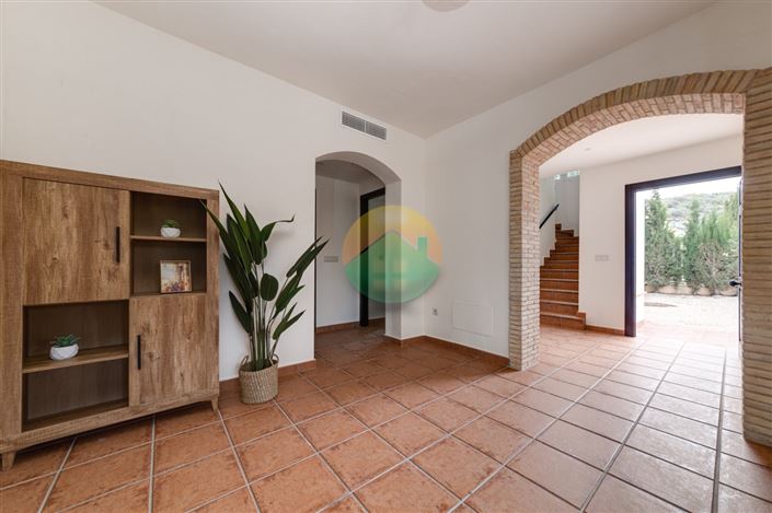 Image No.7-2 Bed Semi-Detached for sale