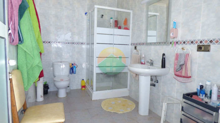 Image No.16-4 Bed House for sale