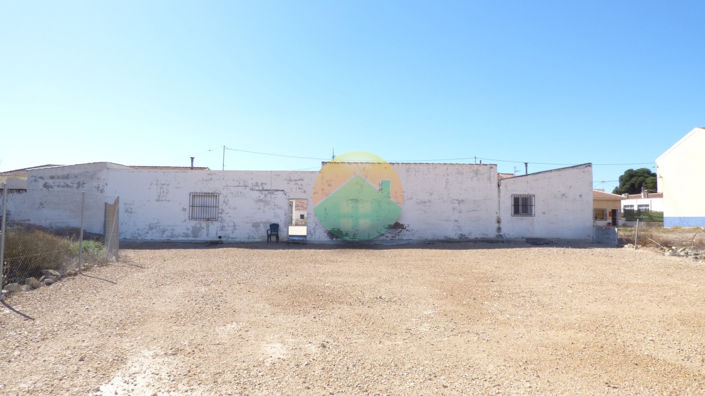 Image No.22-4 Bed House for sale