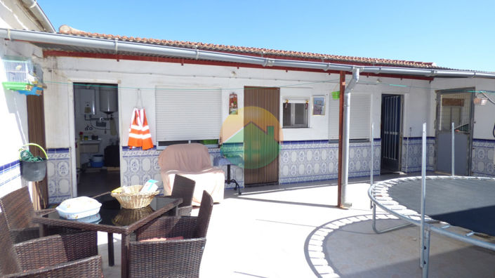 Image No.5-4 Bed House for sale