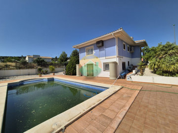 cala05-68652a8d3661e