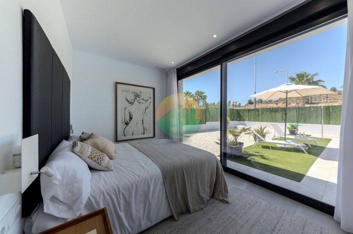 Image No.21-3 Bed Villa for sale