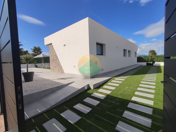 Image No.11-3 Bed Villa for sale