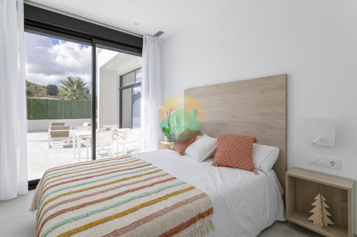 Image No.21-3 Bed Villa for sale