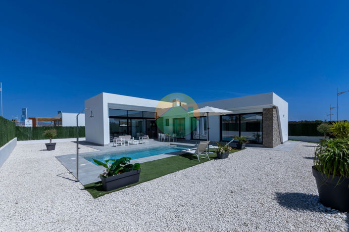 Image No.8-3 Bed Villa for sale