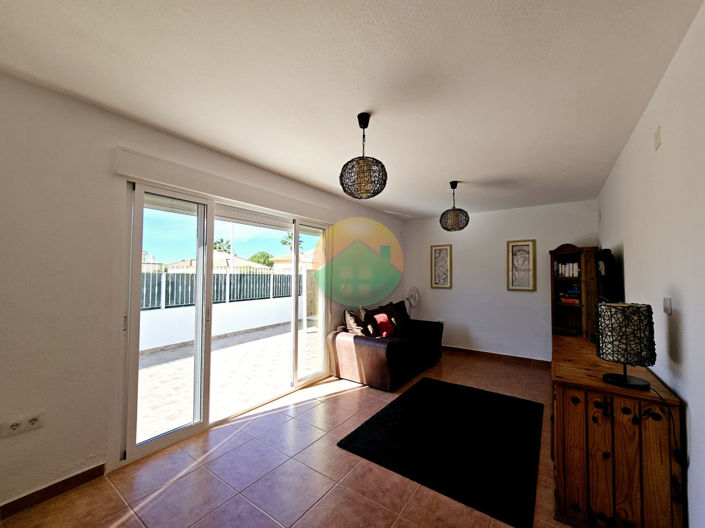 Image No.15-2 Bed Semi-Detached for sale