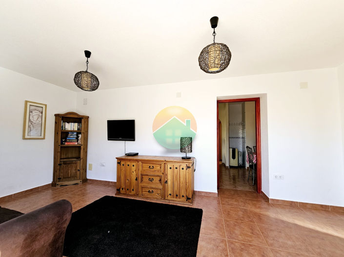 Image No.16-2 Bed Semi-Detached for sale