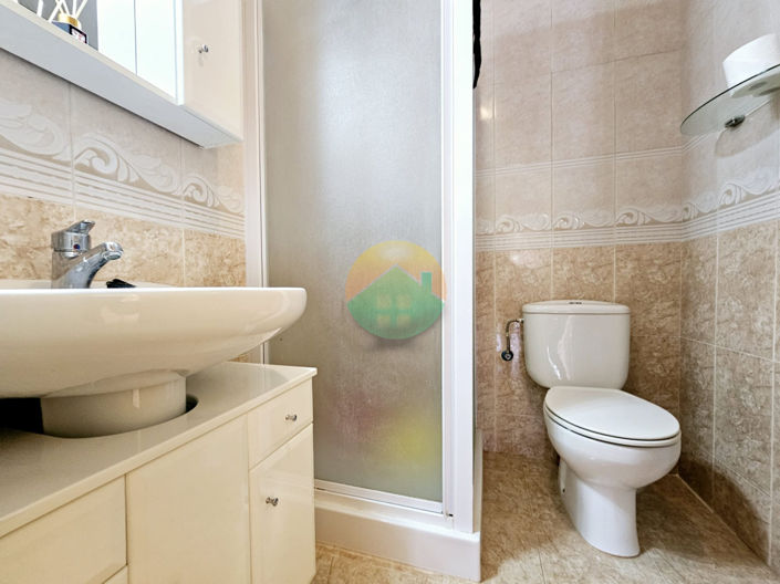 Image No.22-2 Bed Semi-Detached for sale