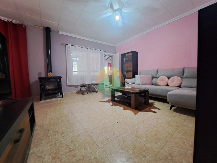 Image No.12-3 Bed Townhouse for sale